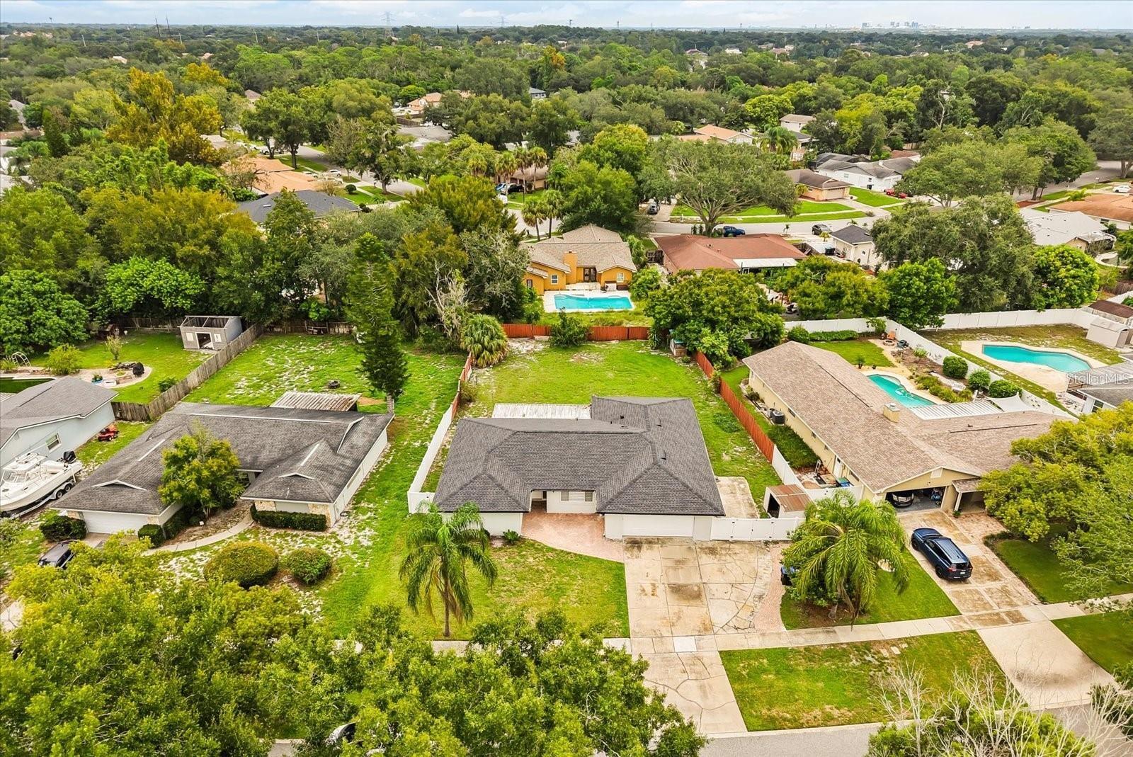 Image 32 of 36 For 8607 Sandberry Boulevard