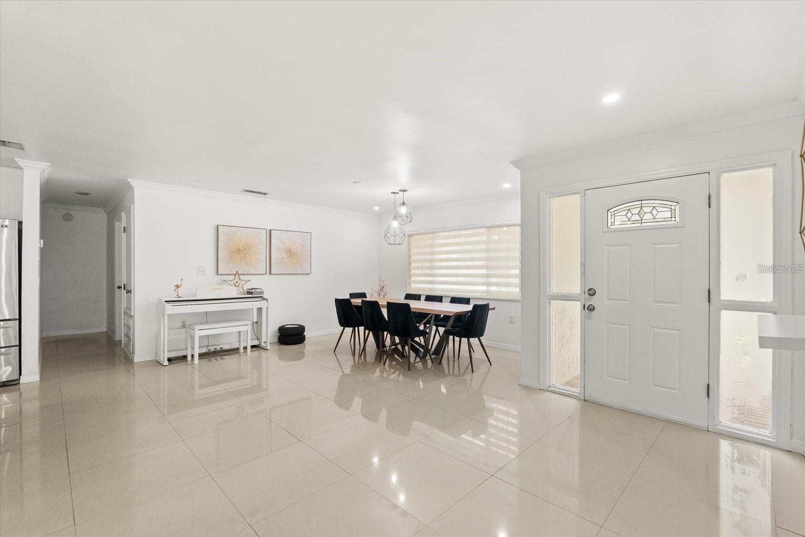 Image 9 of 36 For 8607 Sandberry Boulevard