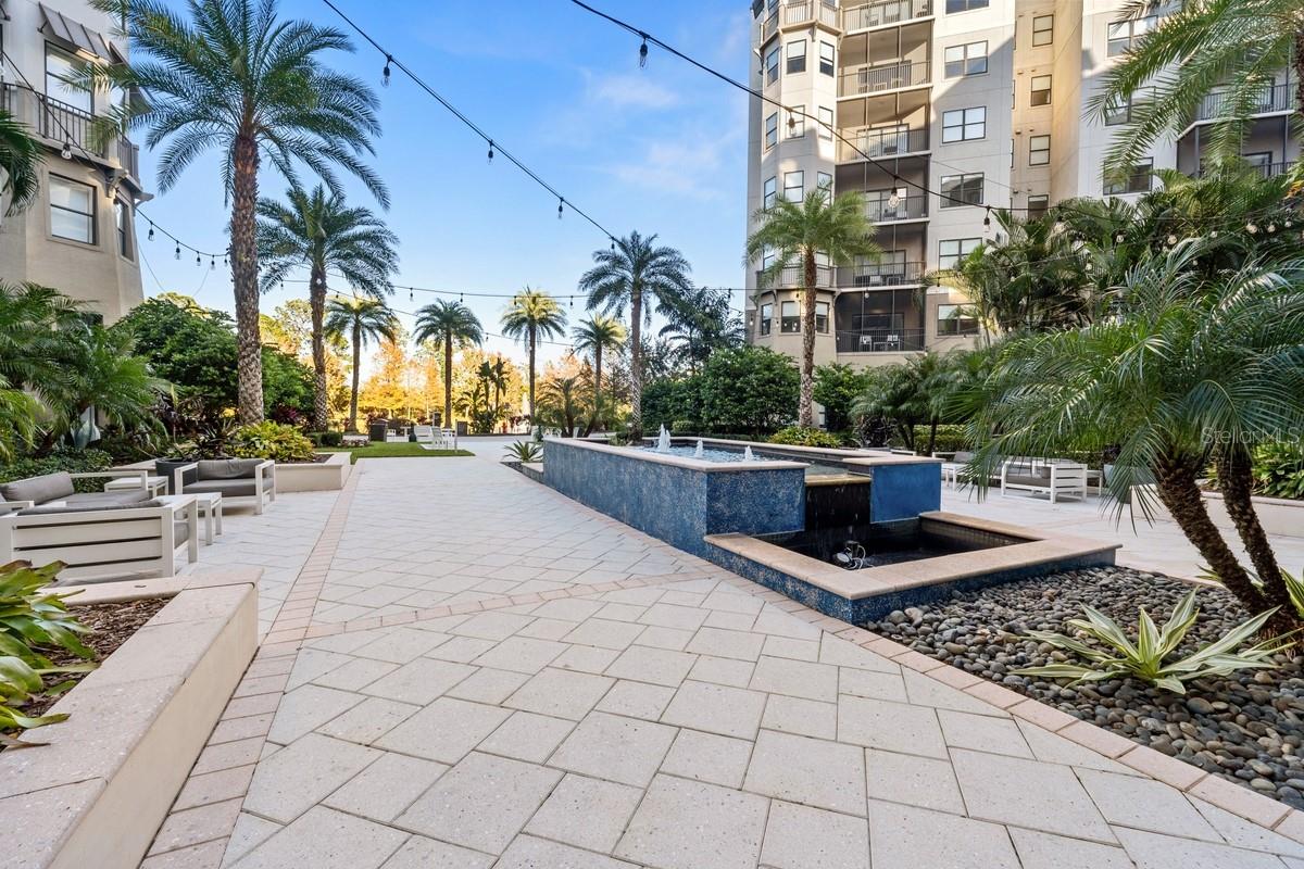 Image 38 of 39 For 14501 Grove Resort Avenue 2607