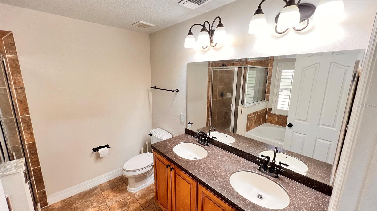 Image 31 of 38 For 308 Golden Dewdrop Way