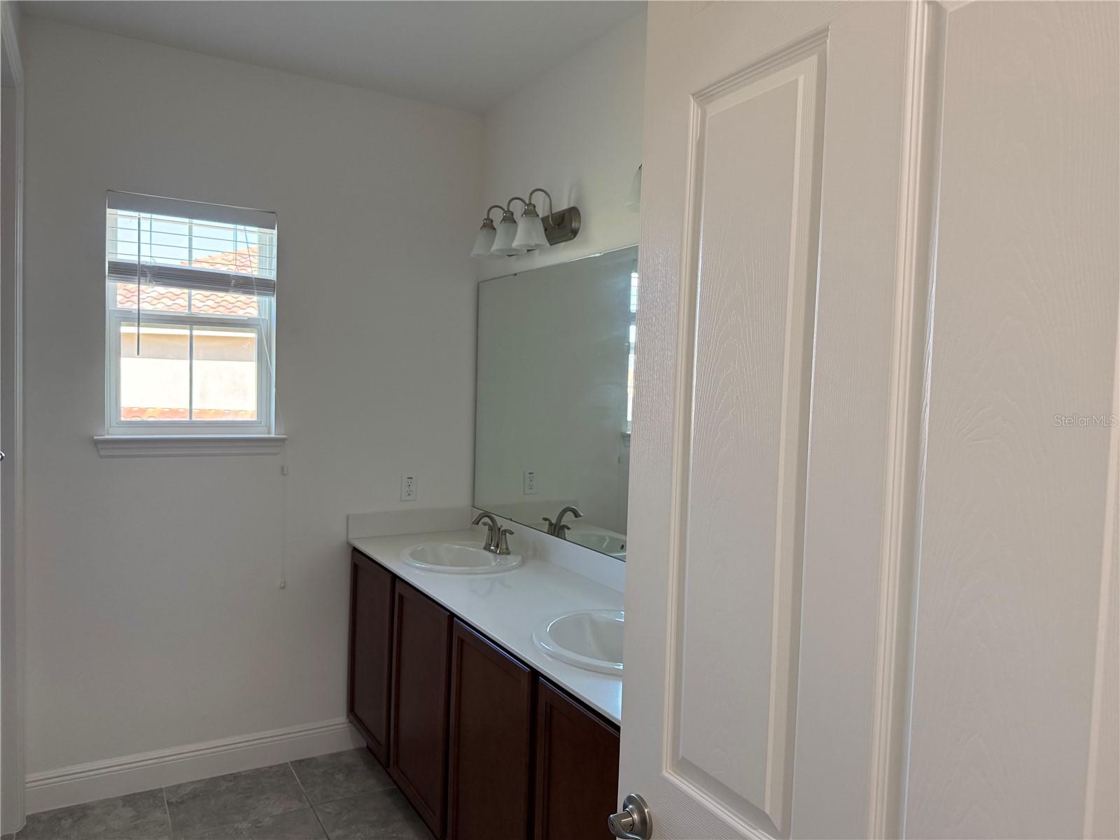 Image 41 of 52 For 3703 Dockside Drive