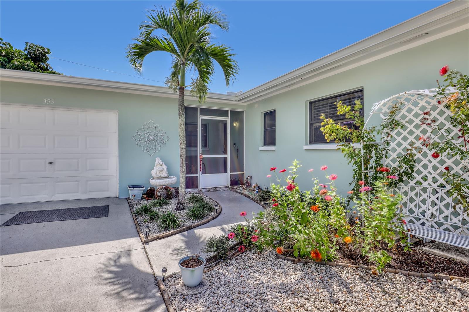 Image 4 of 57 For 355 Aztec Avenue