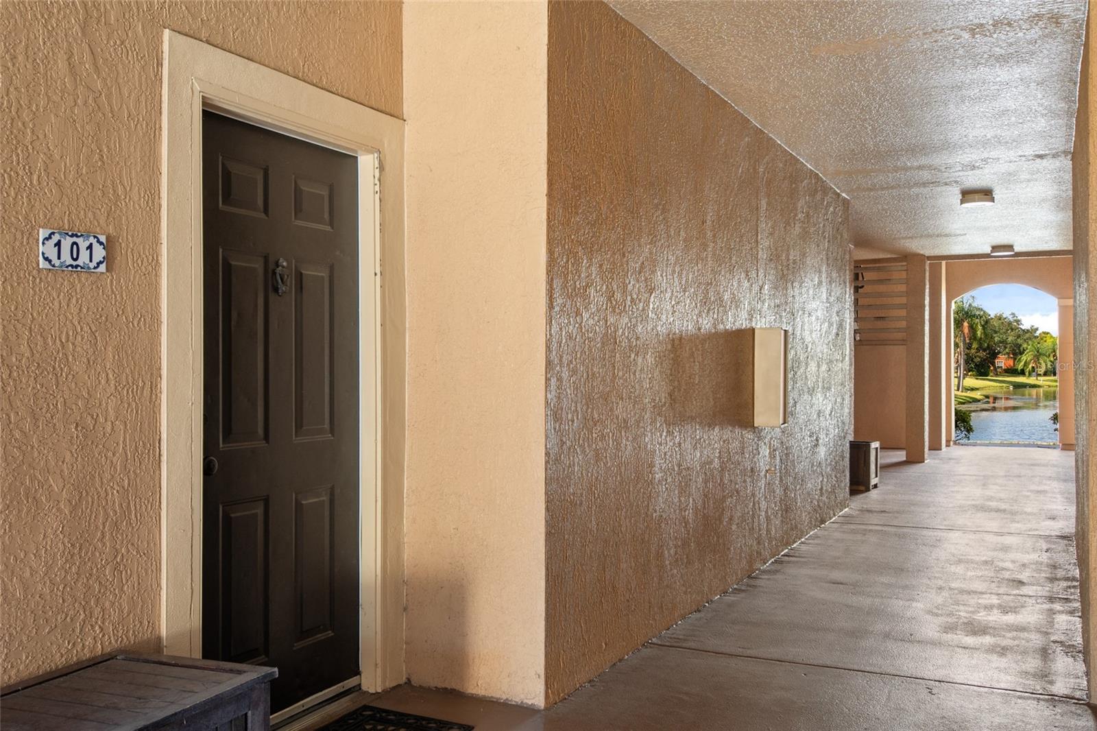 Image 5 of 33 For 5542 Metrowest Boulevard 10