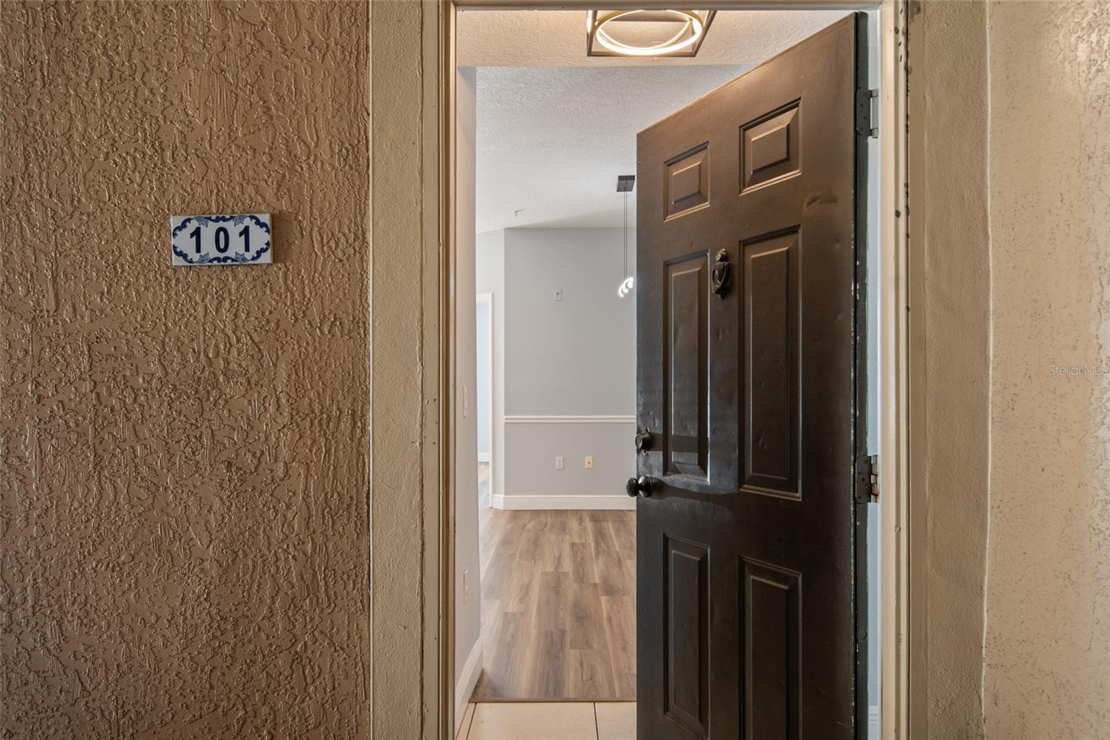 Image 6 of 33 For 5542 Metrowest Boulevard 10