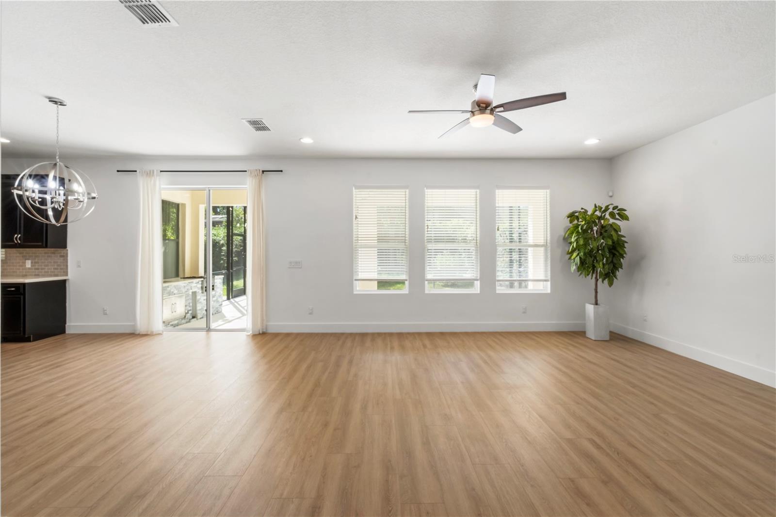 Image 18 of 57 For 14518 Black Quill Dr Drive 14518