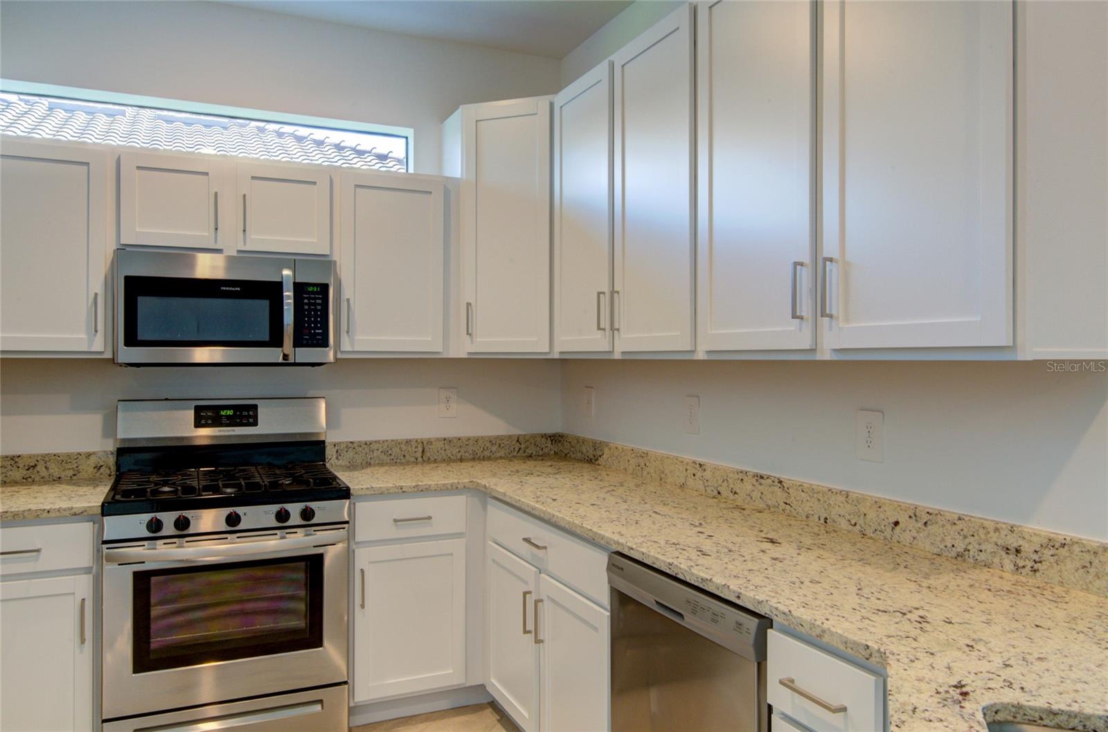 Image 9 of 32 For 15926 Clear Skies Place