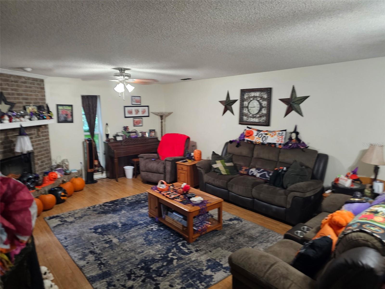 Image 15 of 35 For 912 Old Polk City Road