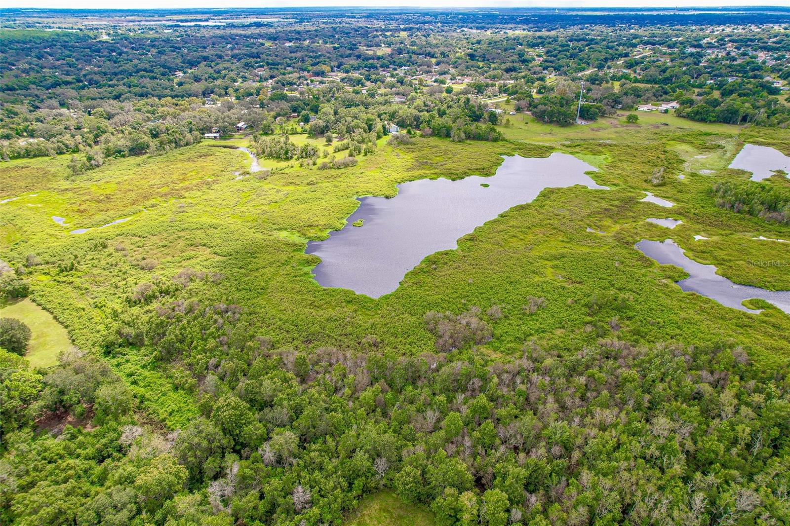 Image 23 of 35 For 912 Old Polk City Road