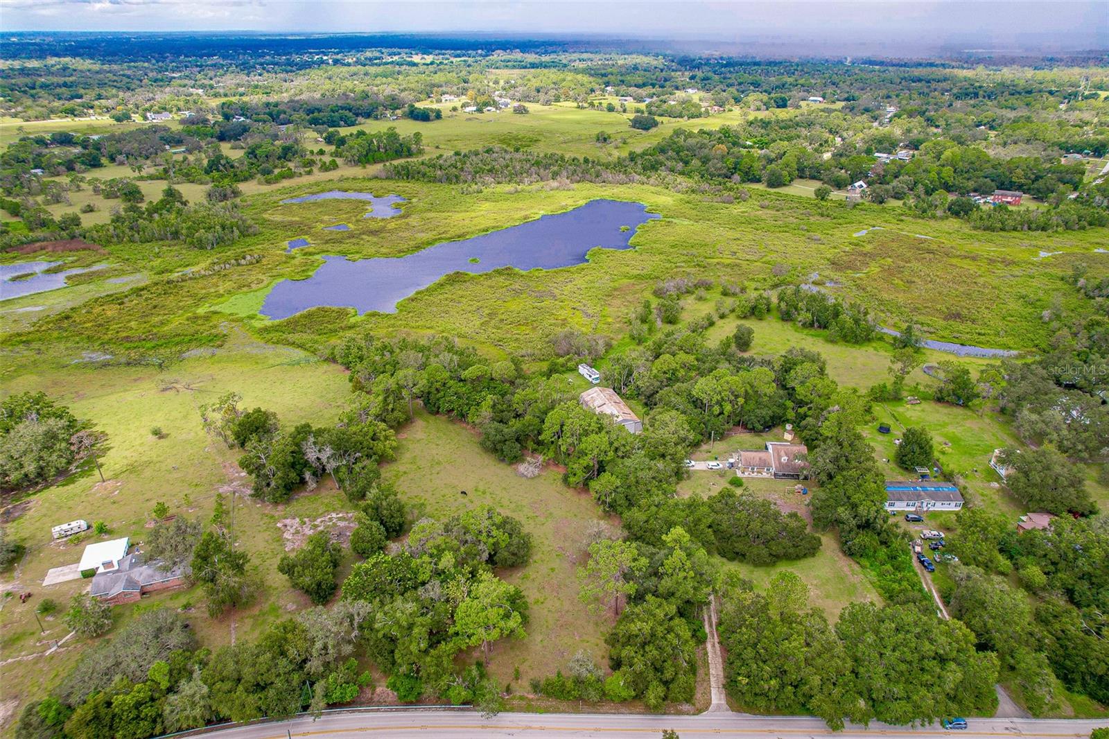 Image 28 of 35 For 912 Old Polk City Road