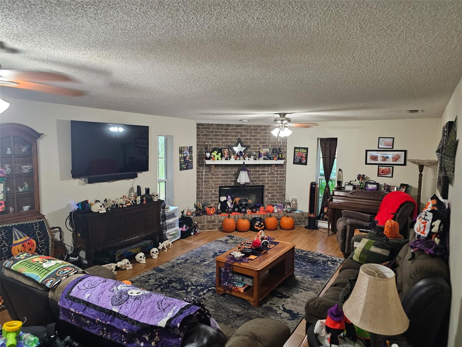 Image 8 of 35 For 912 Old Polk City Road