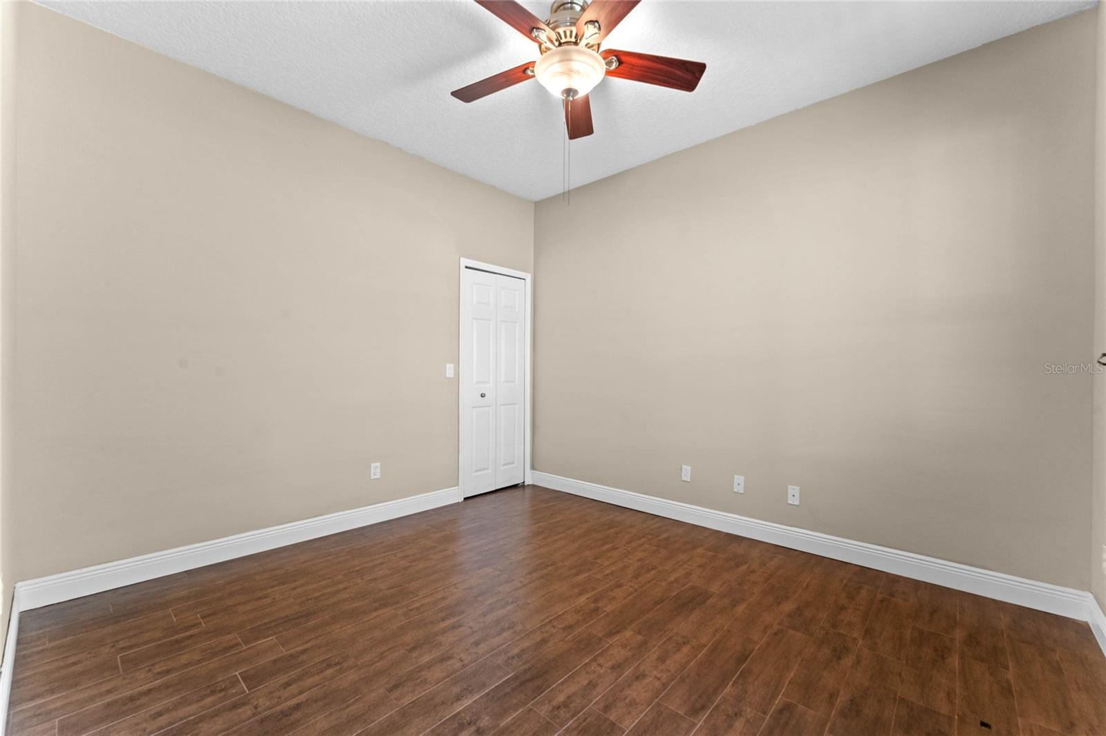 Image 17 of 19 For 7059 Winding Lake Circle