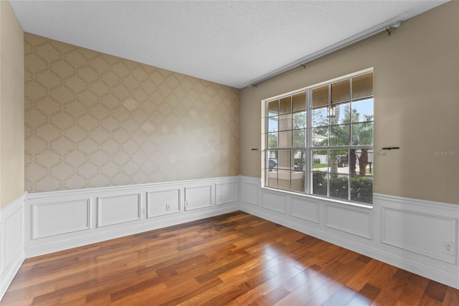 Image 2 of 19 For 7059 Winding Lake Circle