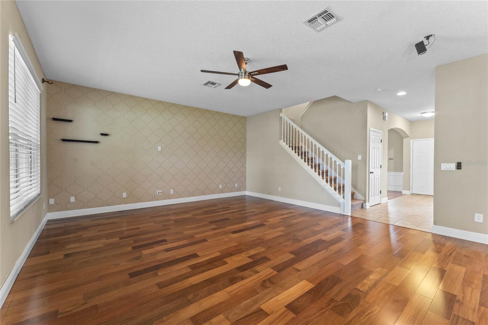 Image 3 of 19 For 7059 Winding Lake Circle