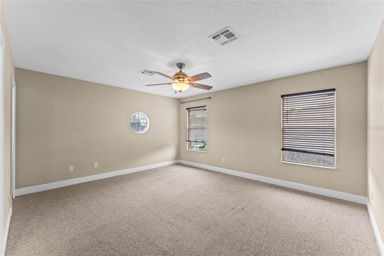 Image 9 of 19 For 7059 Winding Lake Circle