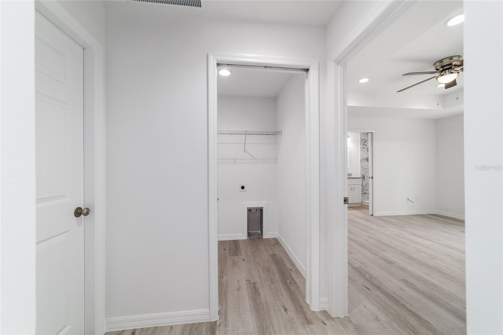 Image 29 of 51 For 13103 7th Loop