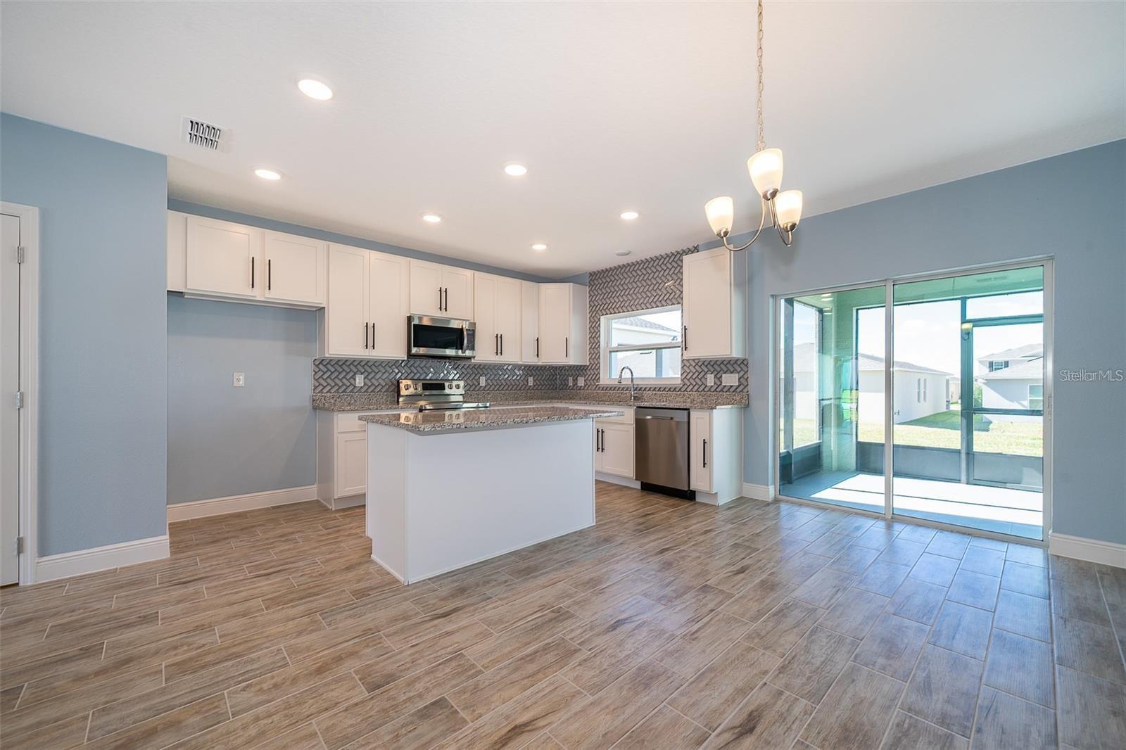 Image 10 of 17 For 626 Taft Drive