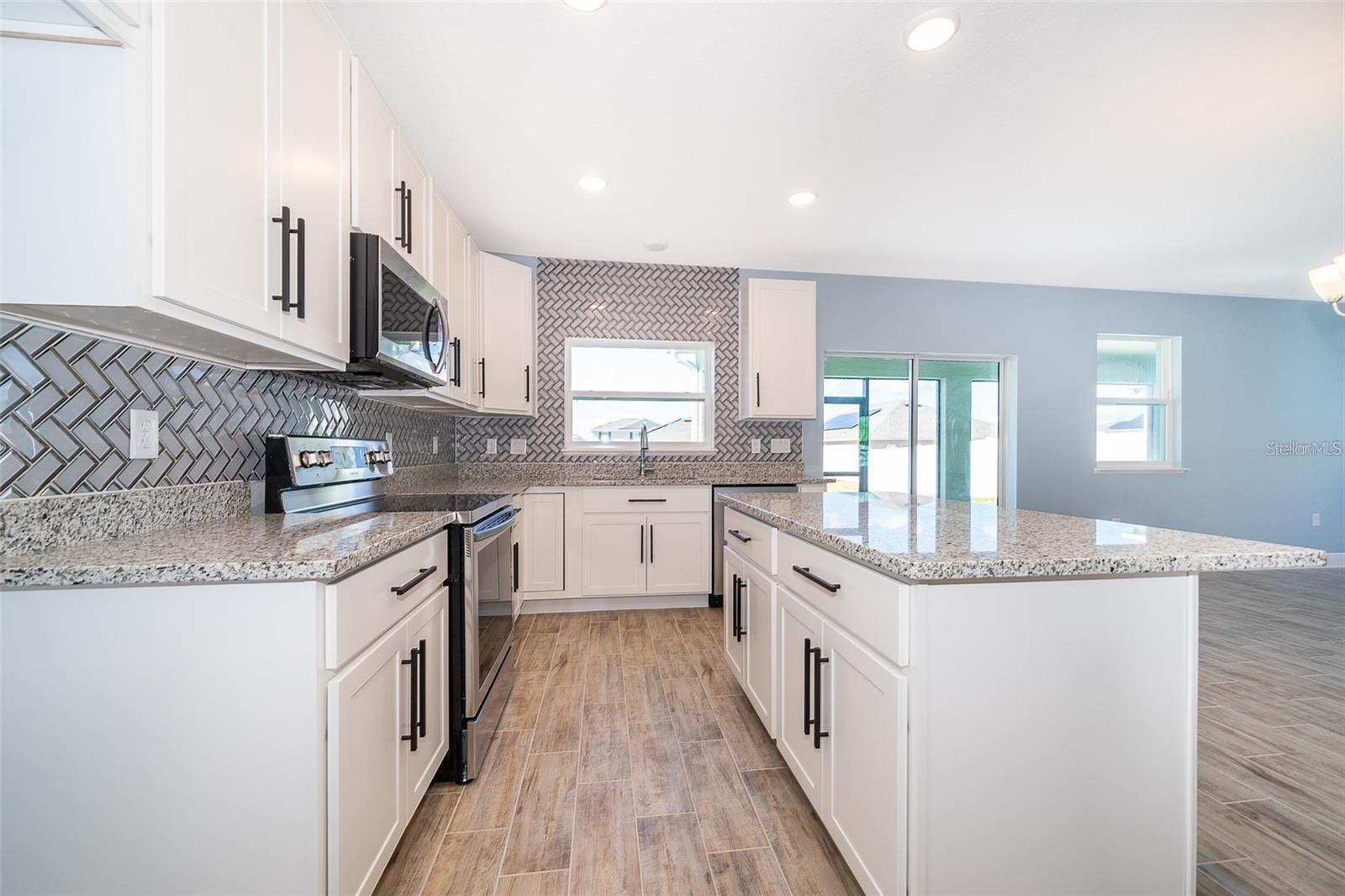 Image 13 of 17 For 626 Taft Drive