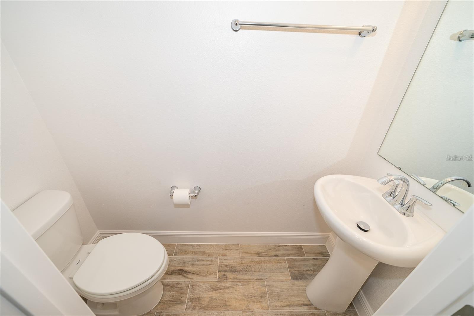 Image 17 of 17 For 626 Taft Drive