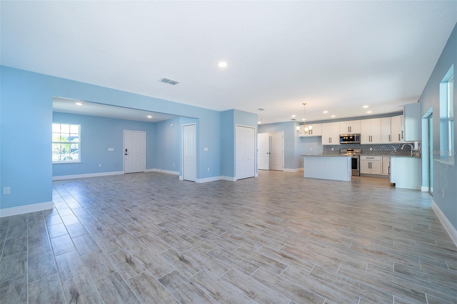 Image 7 of 17 For 626 Taft Drive