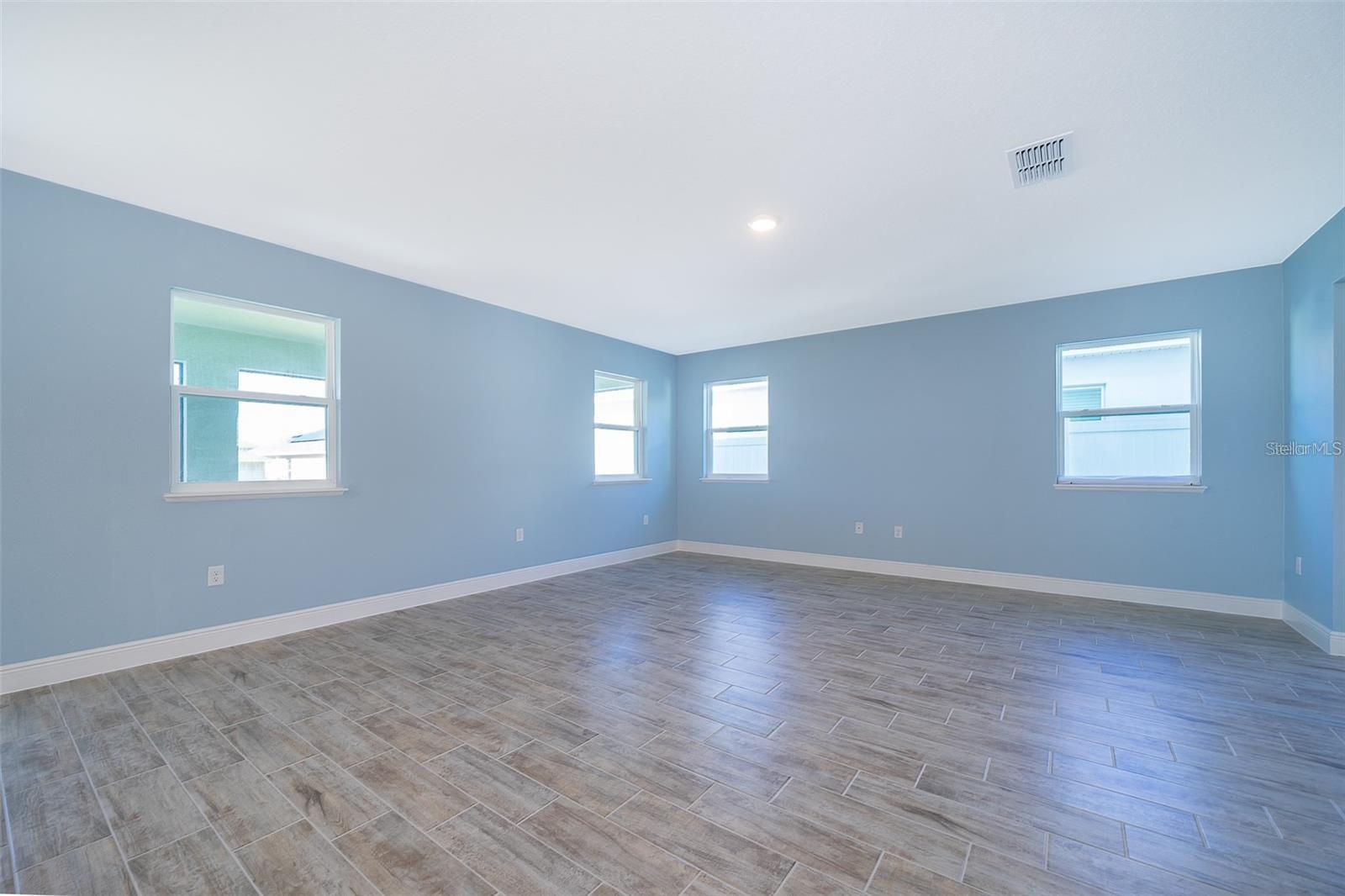 Image 8 of 17 For 626 Taft Drive