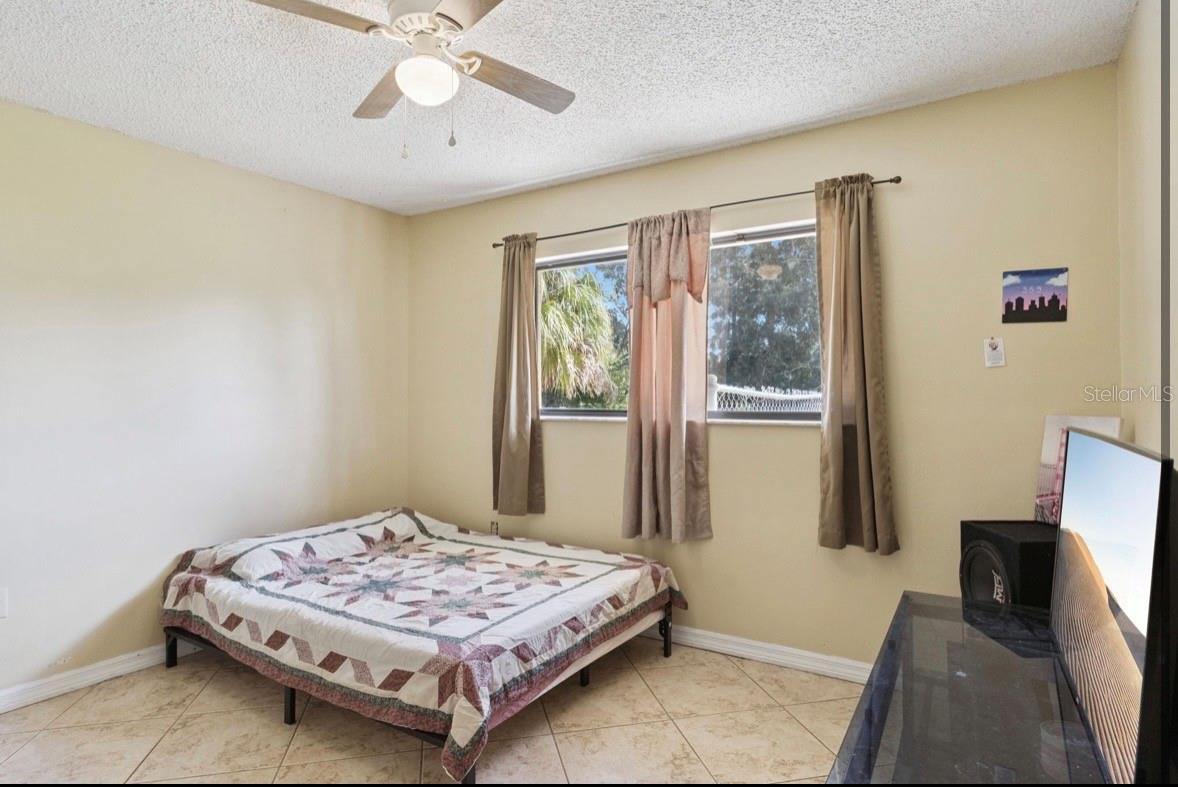 Image 25 of 43 For 3054 Stewart Boulevard