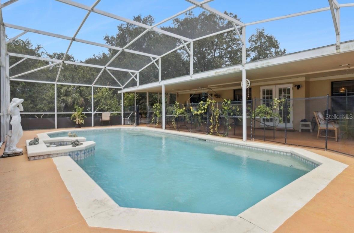 Image 28 of 43 For 3054 Stewart Boulevard