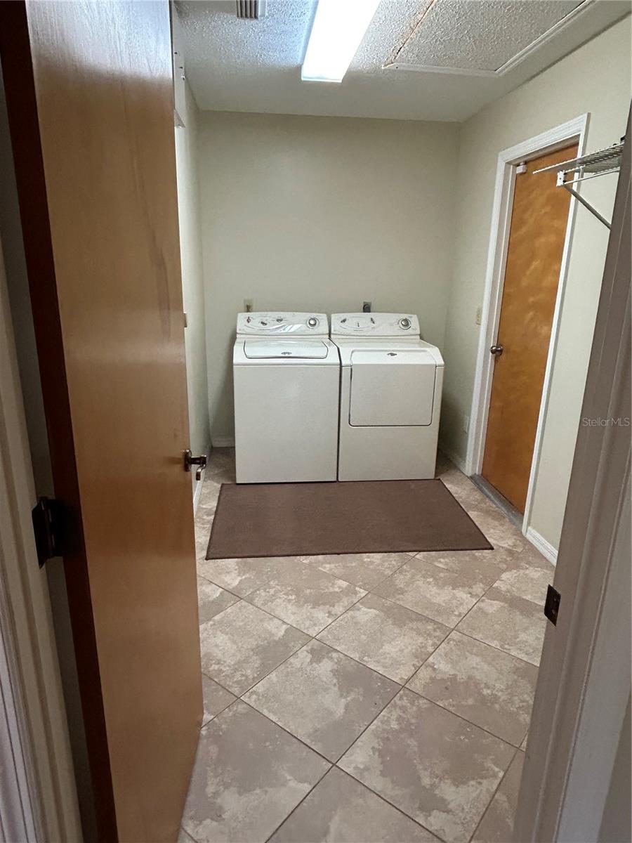 Image 11 of 16 For 2232 Longhorn Avenue