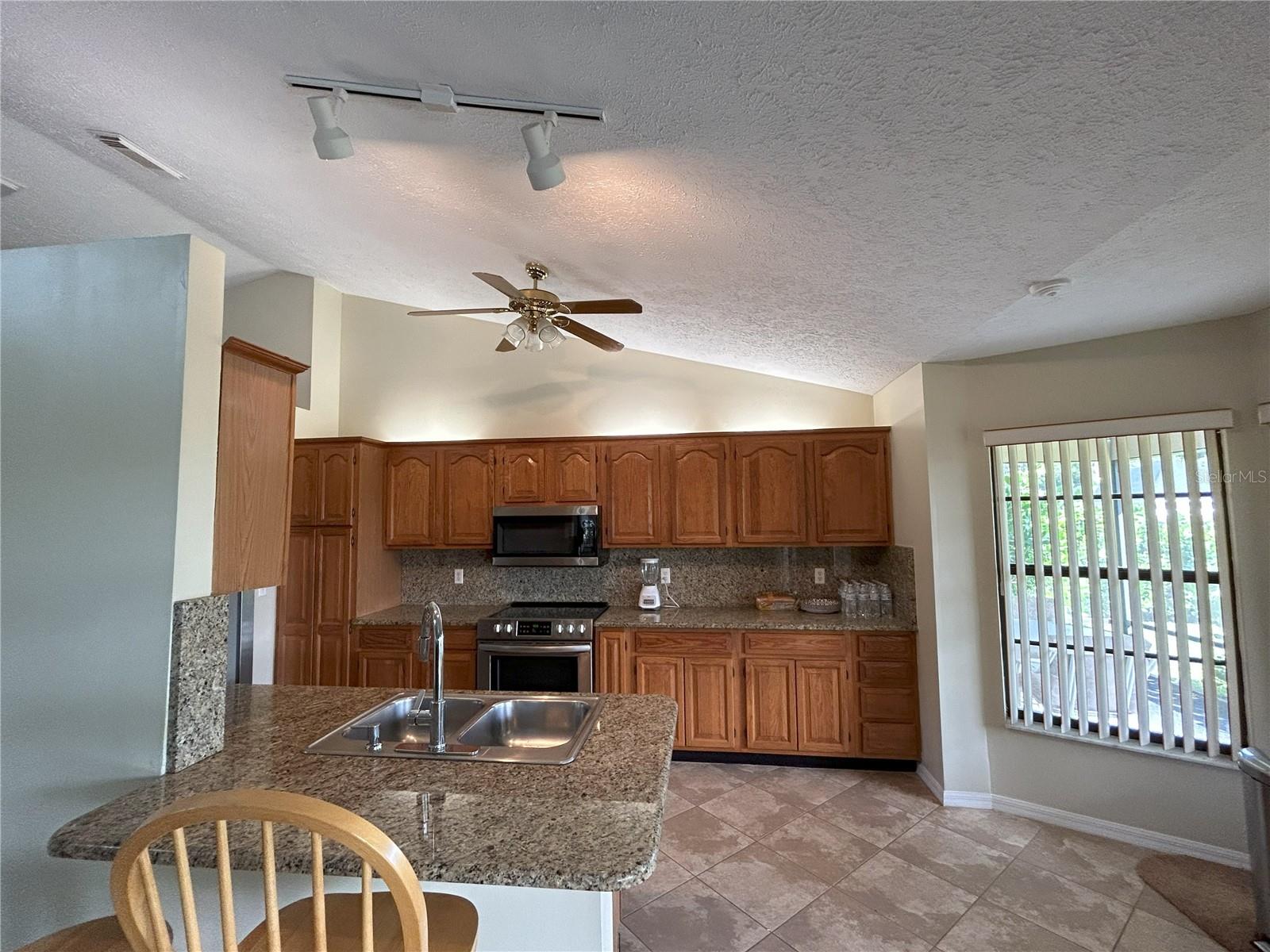 Image 6 of 16 For 2232 Longhorn Avenue