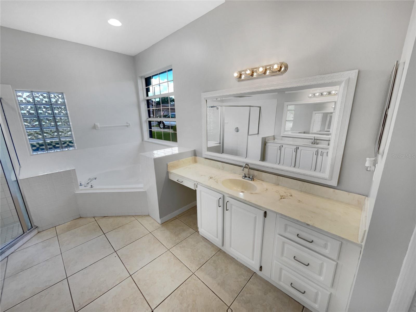 Image 21 of 32 For 1201 Hollow Pine Drive