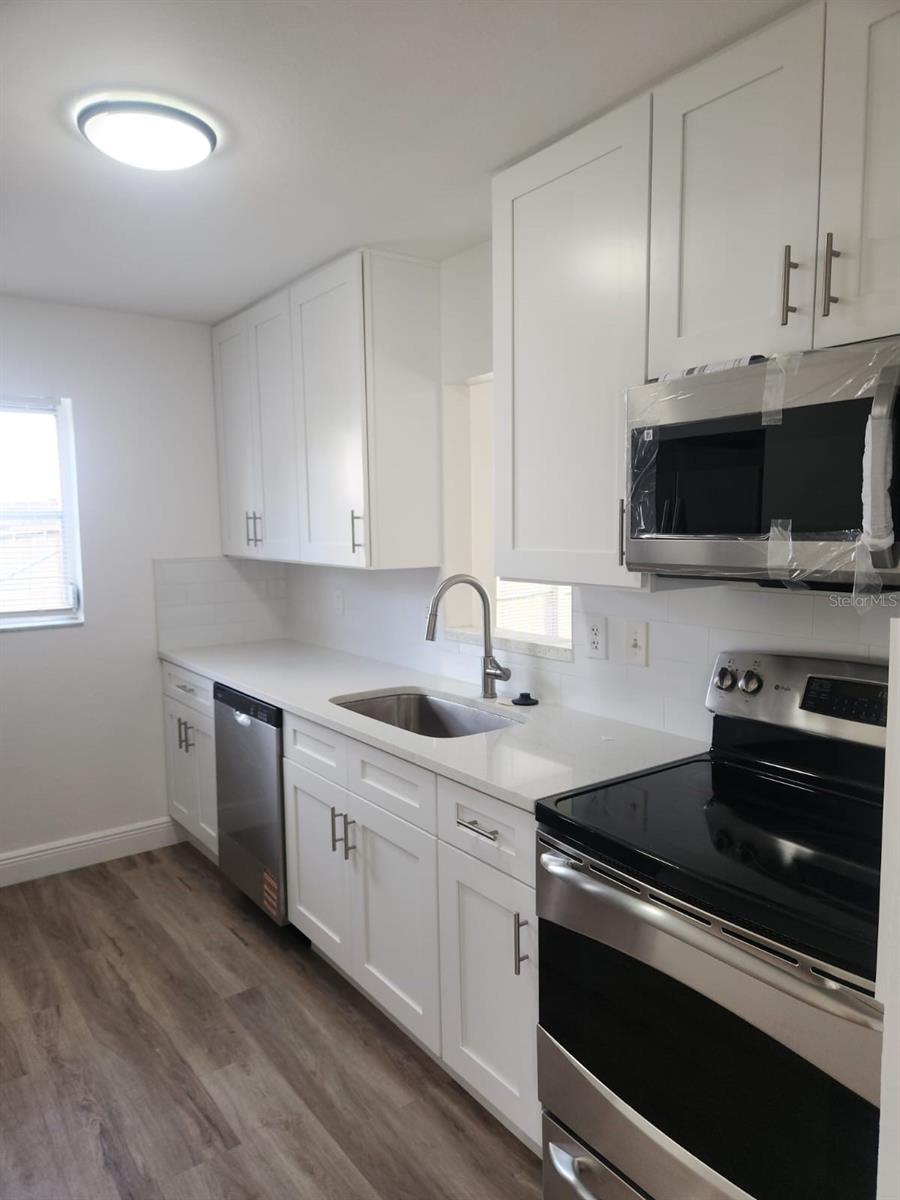 Image 3 of 13 For 2101 La Due Court