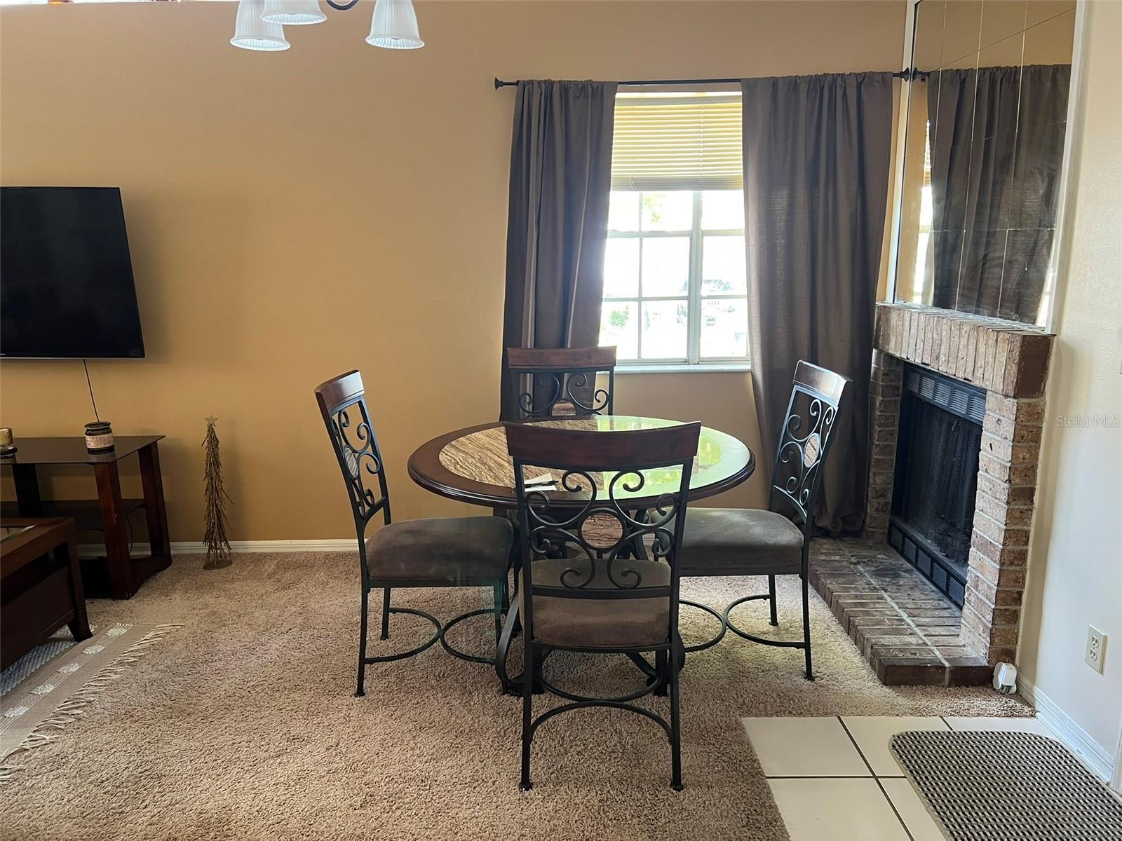 Image 3 of 22 For 624 Cambridge Way 108