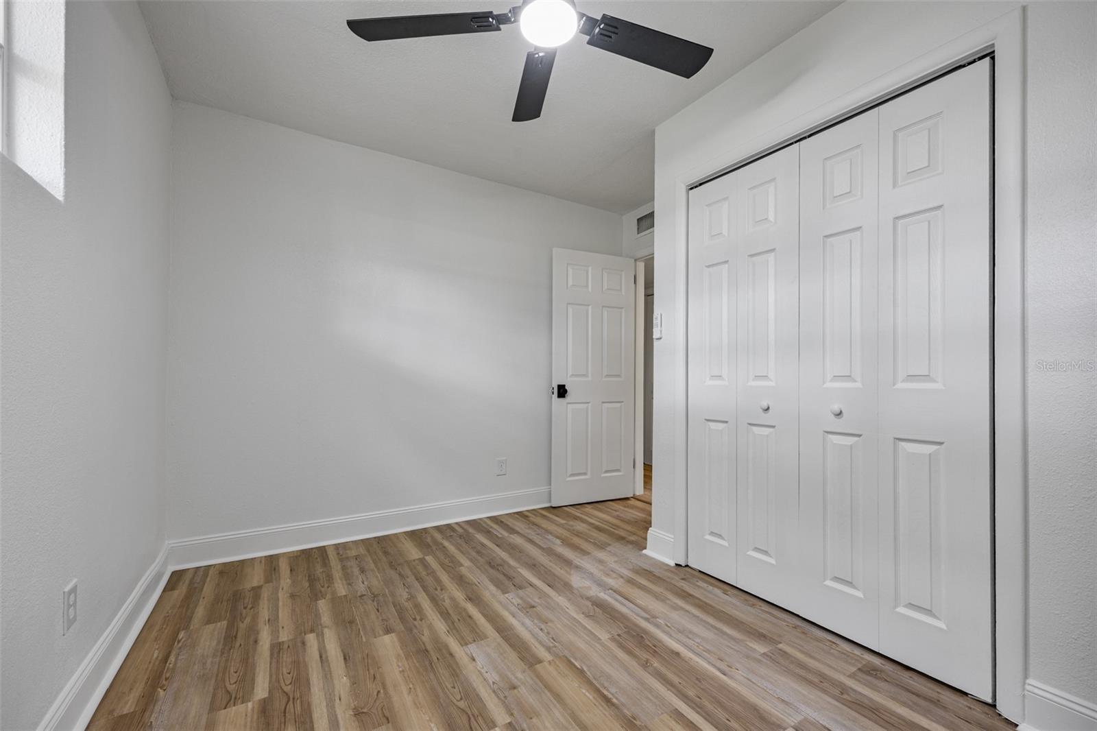 Image 16 of 19 For 1409 Harvard Drive