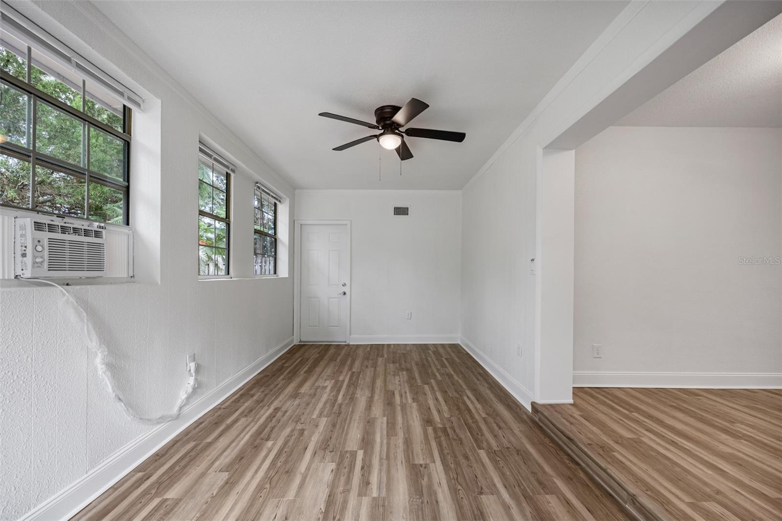 Image 9 of 19 For 1409 Harvard Drive