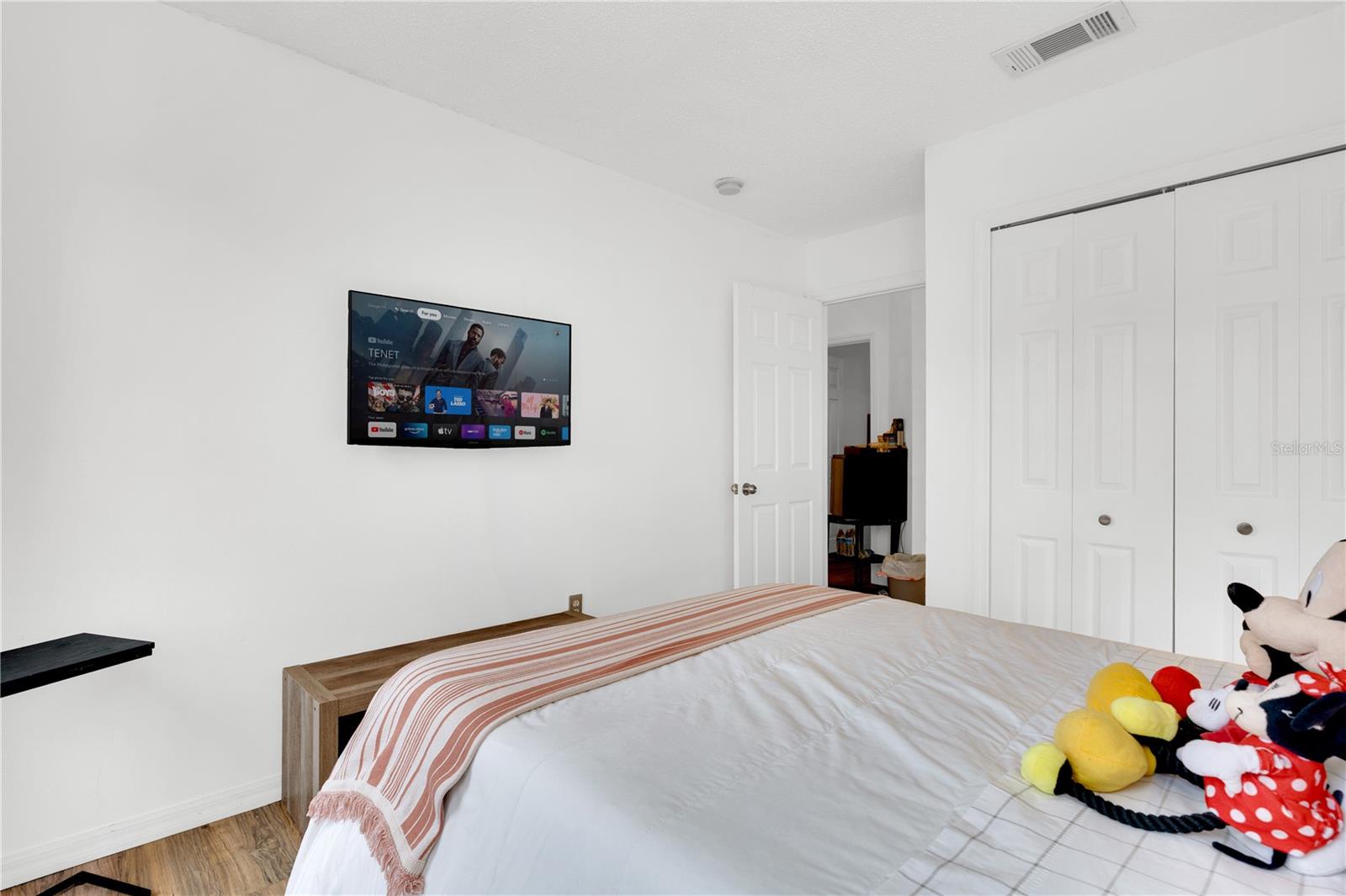 Image 18 of 25 For 4703 Vero Beach Place