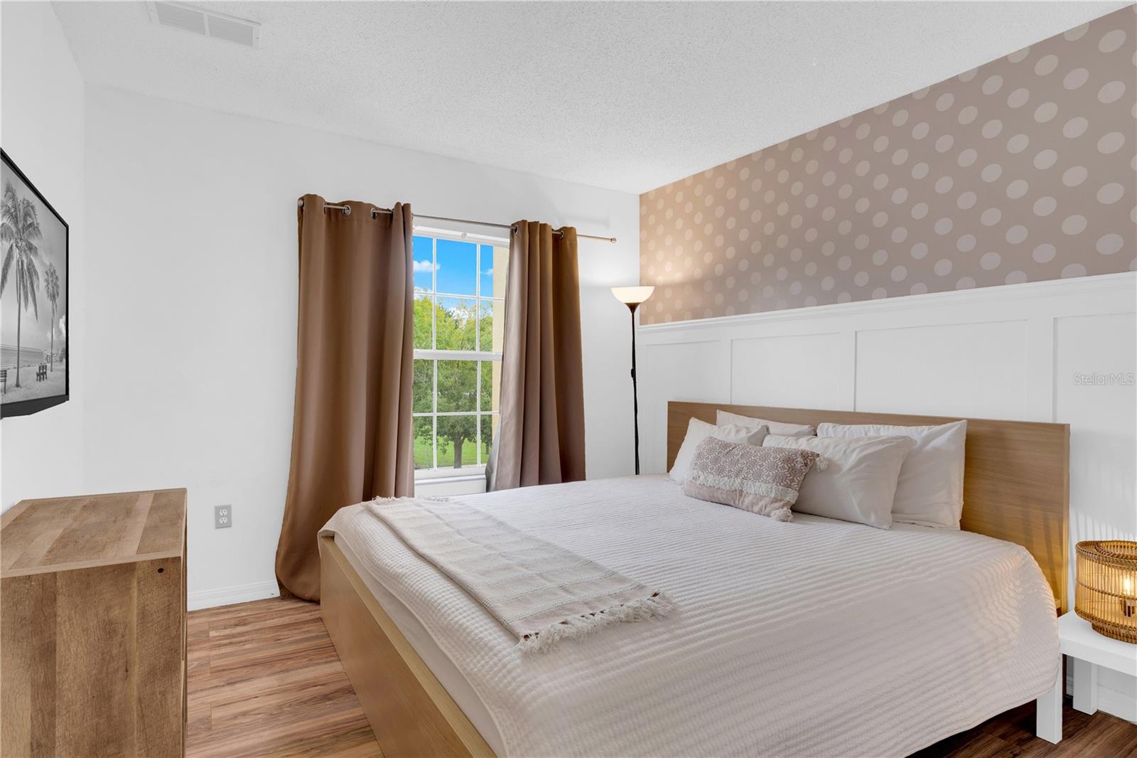 Image 20 of 25 For 4703 Vero Beach Place