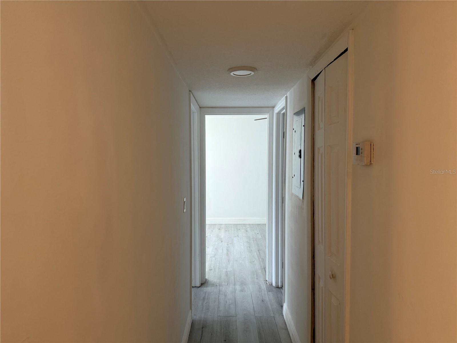 Image 10 of 26 For 900 Lake Destiny Road A