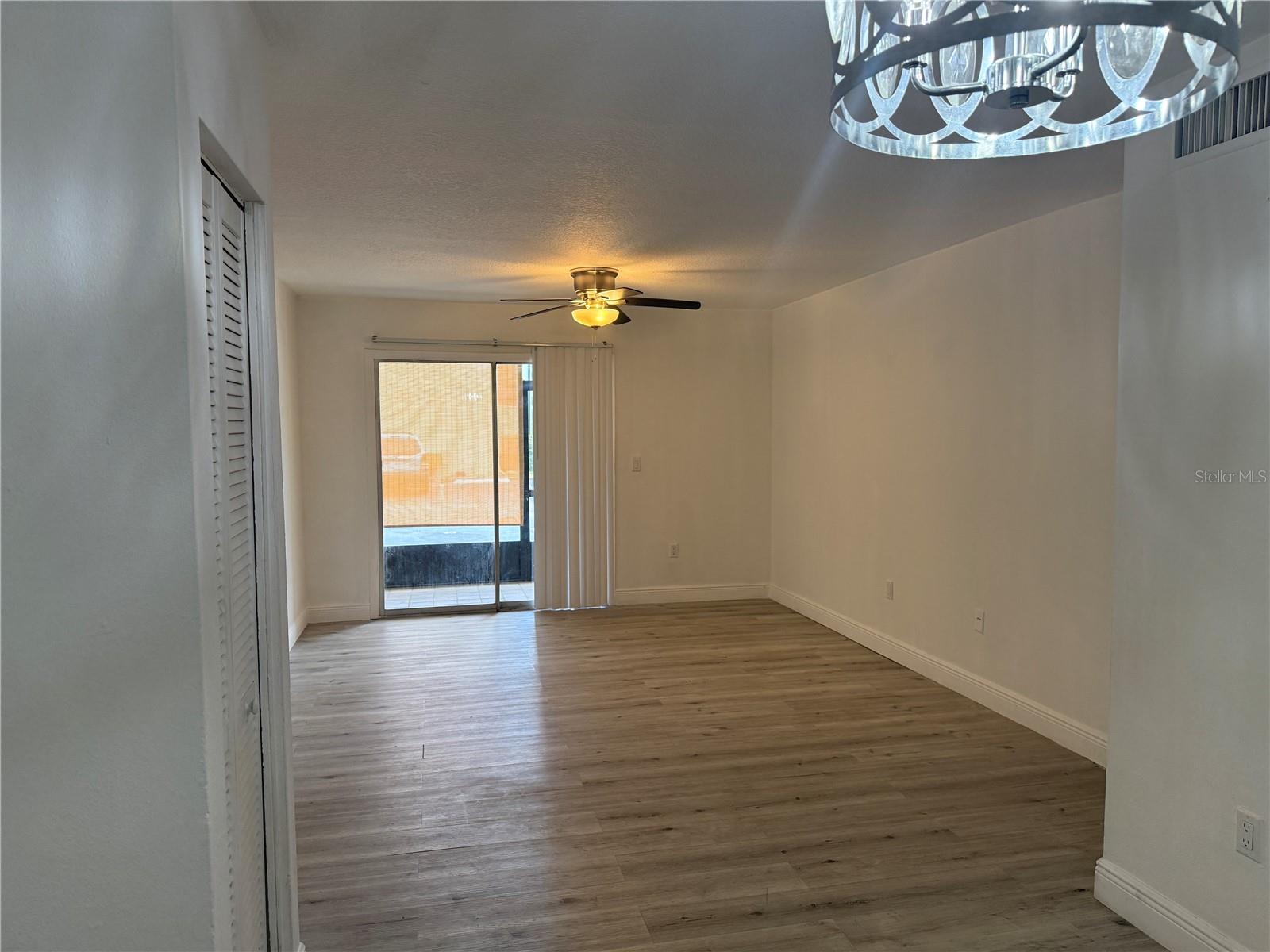 Image 2 of 26 For 900 Lake Destiny Road A