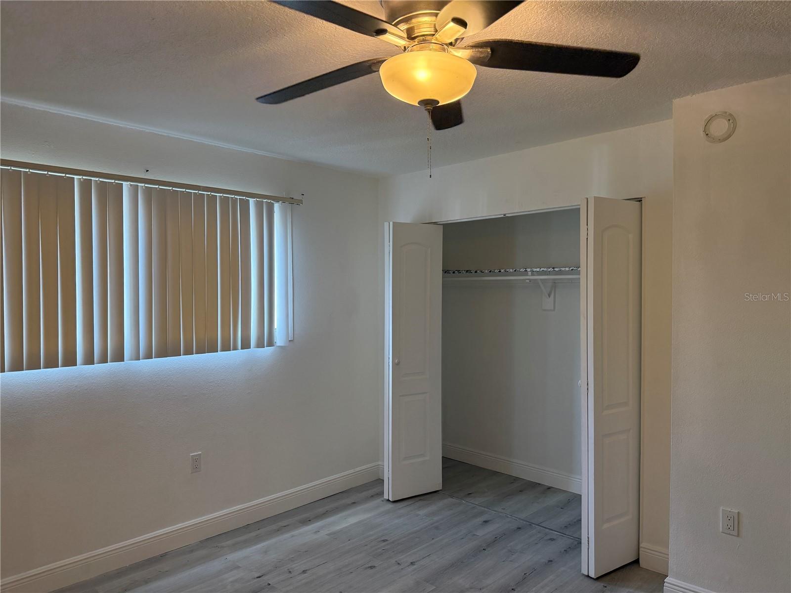 Image 7 of 26 For 900 Lake Destiny Road A