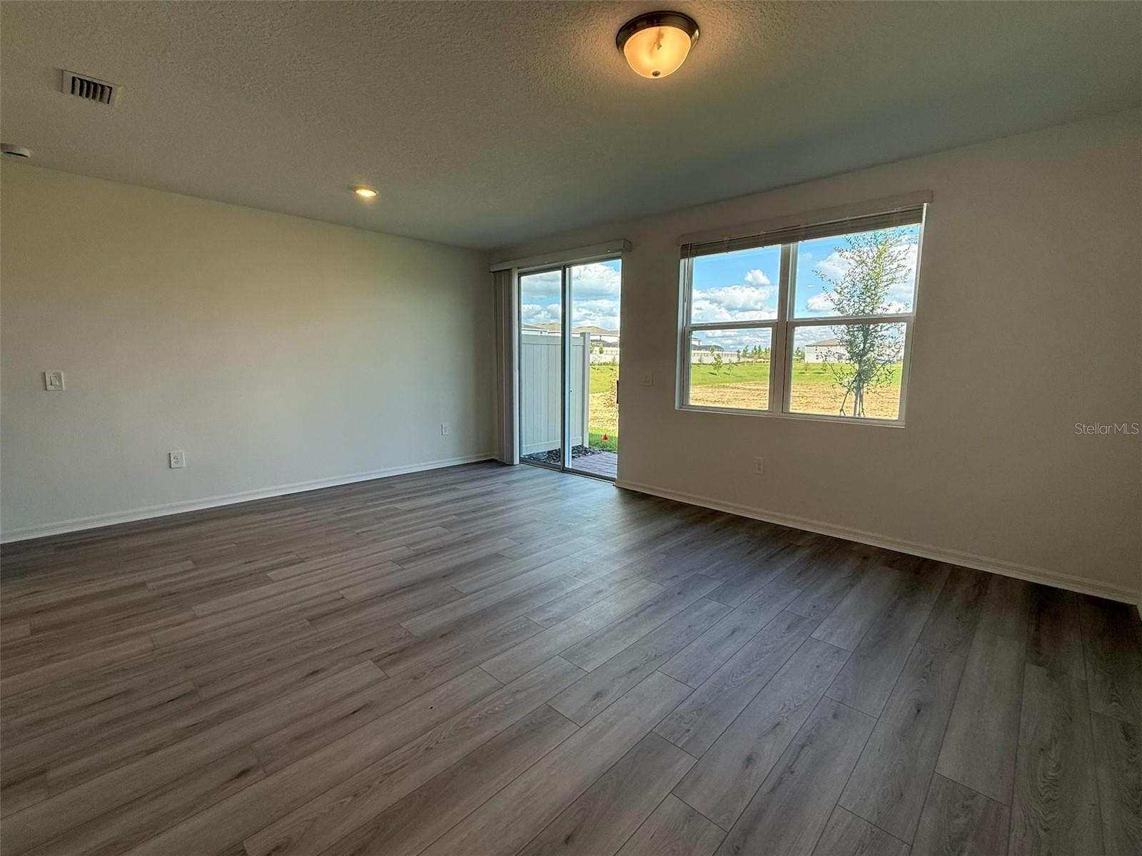 Image 4 of 19 For 16386 Bird Of Paradise Avenue