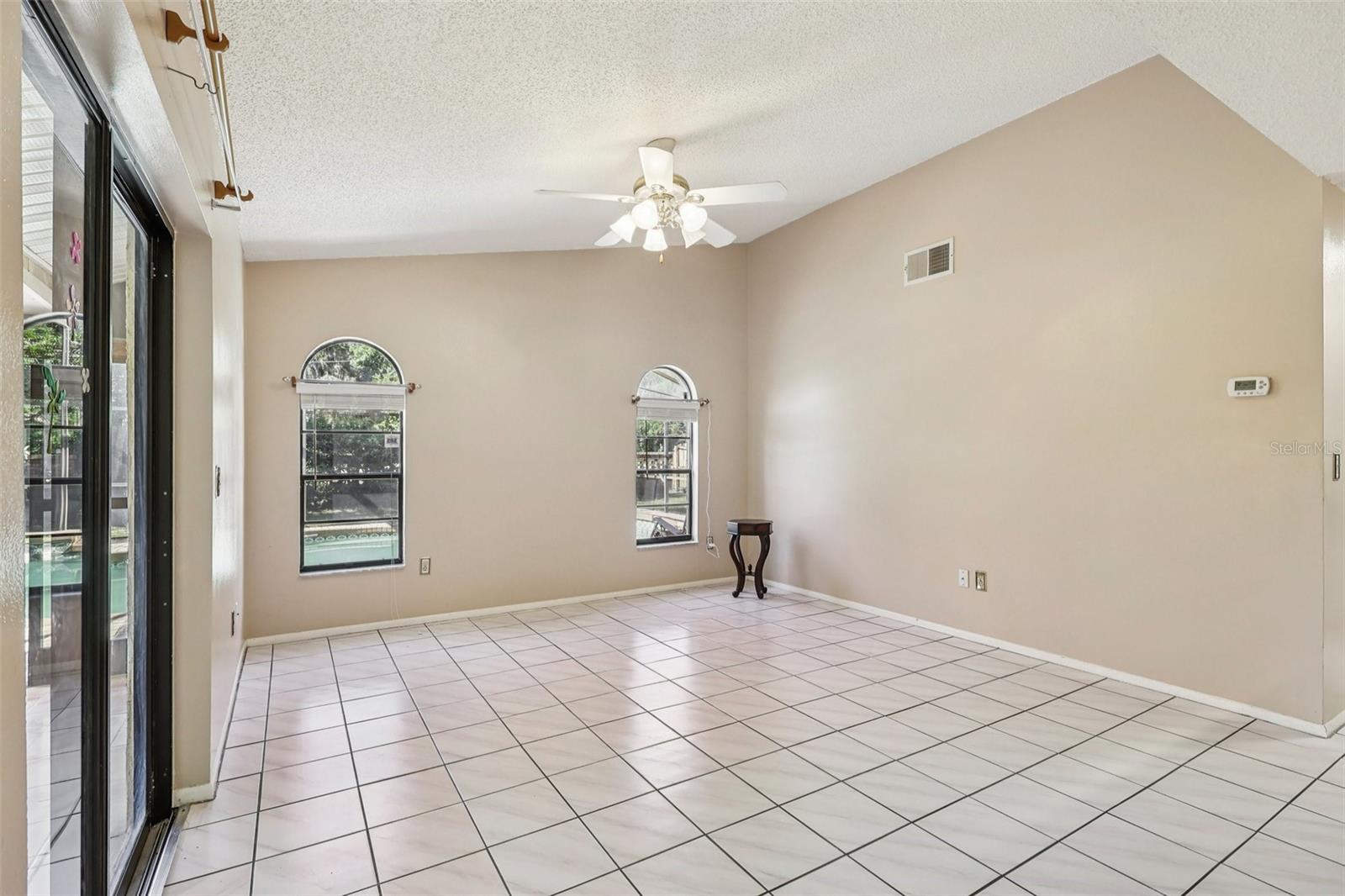 Image 14 of 47 For 9913 Chesham Drive