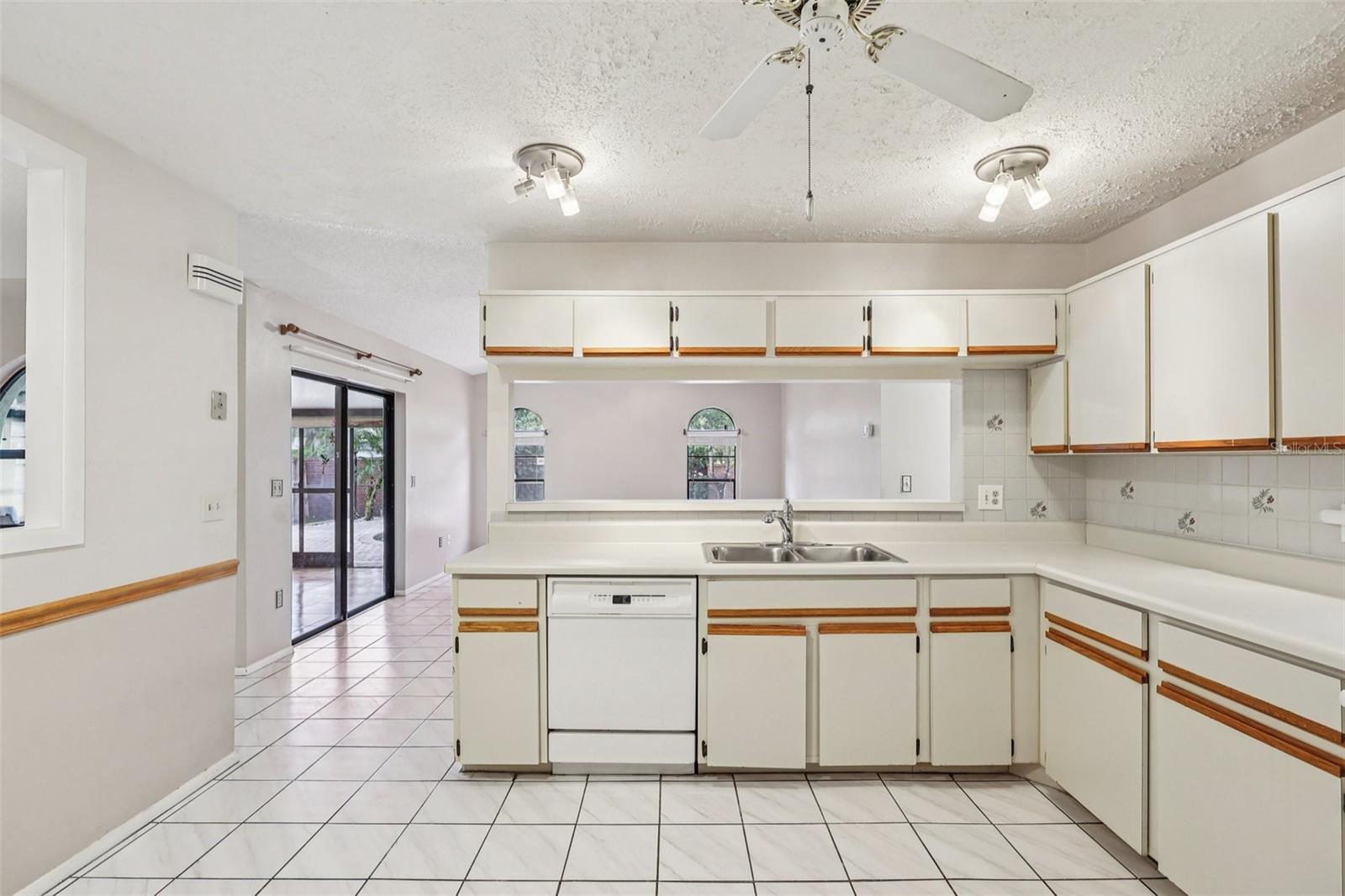 Image 19 of 47 For 9913 Chesham Drive