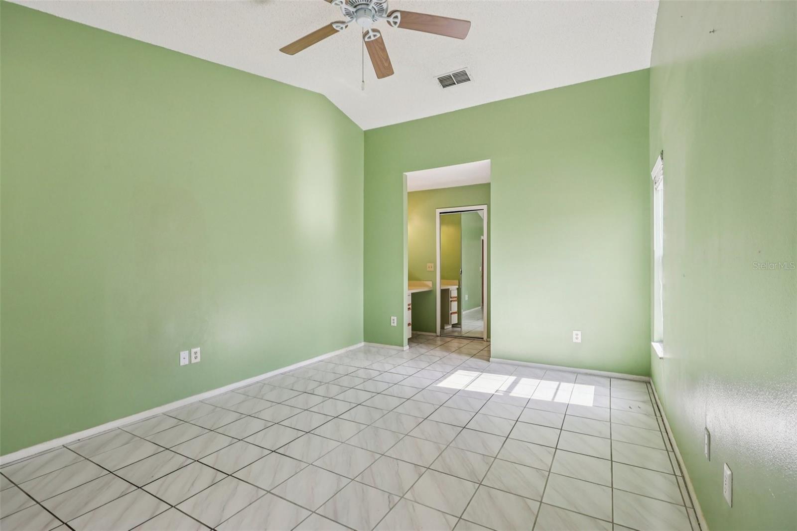 Image 25 of 47 For 9913 Chesham Drive