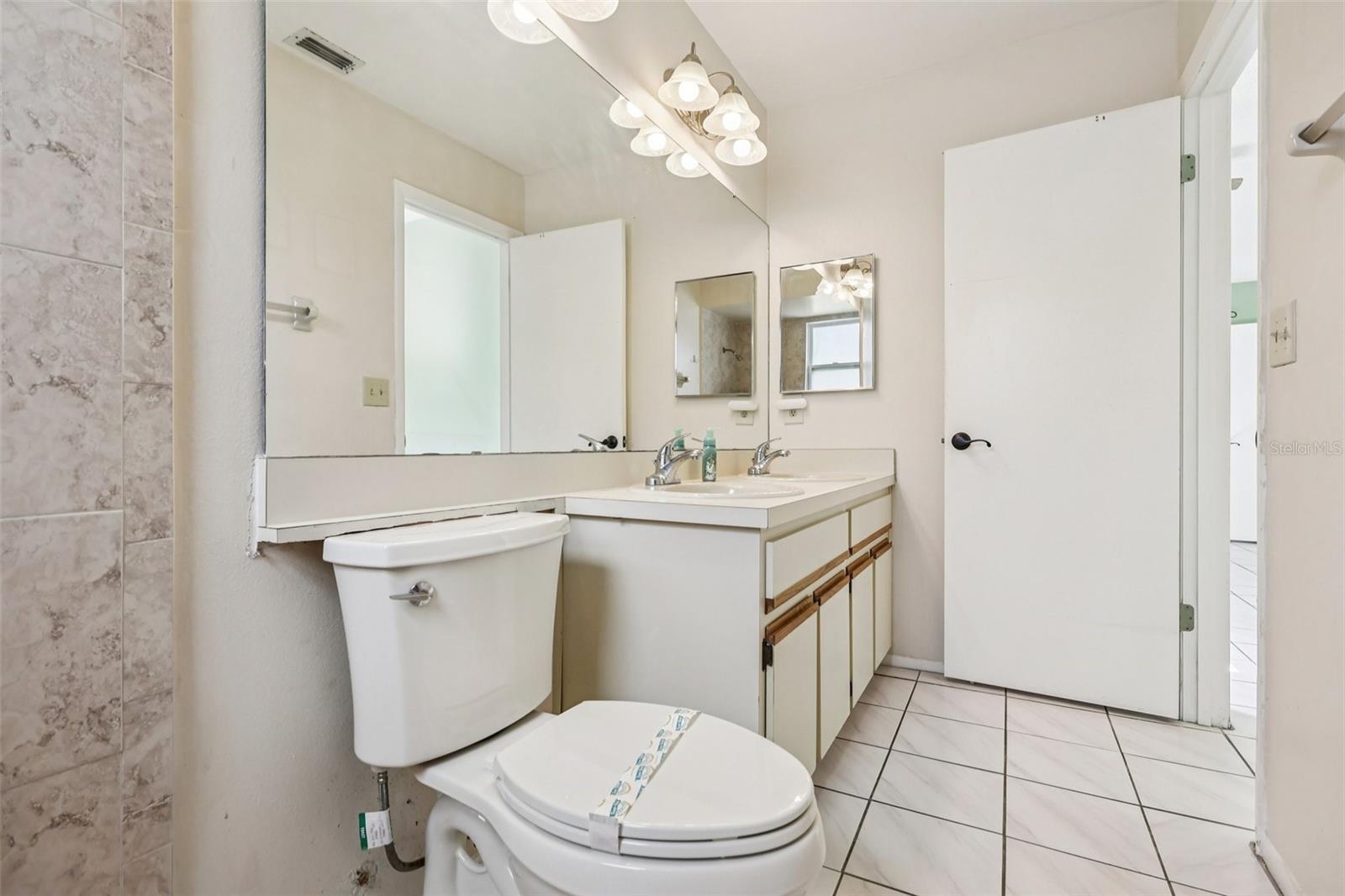 Image 28 of 47 For 9913 Chesham Drive