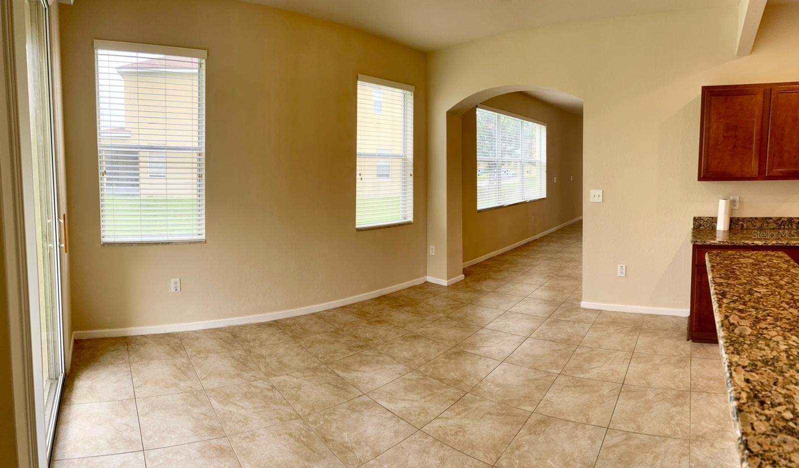 Image 19 of 39 For 2992 Langdon Lane N