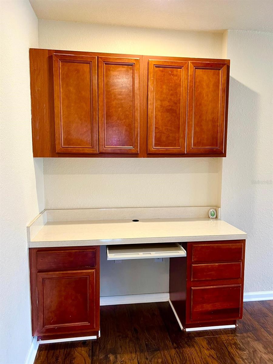 Image 25 of 39 For 2992 Langdon Lane N