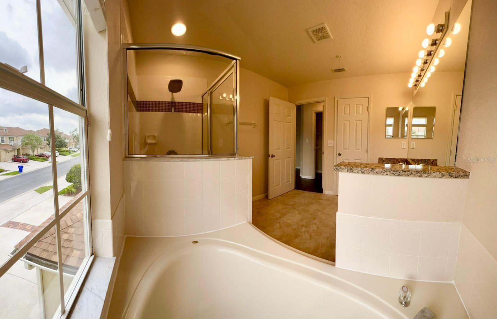 Image 35 of 39 For 2992 Langdon Lane N