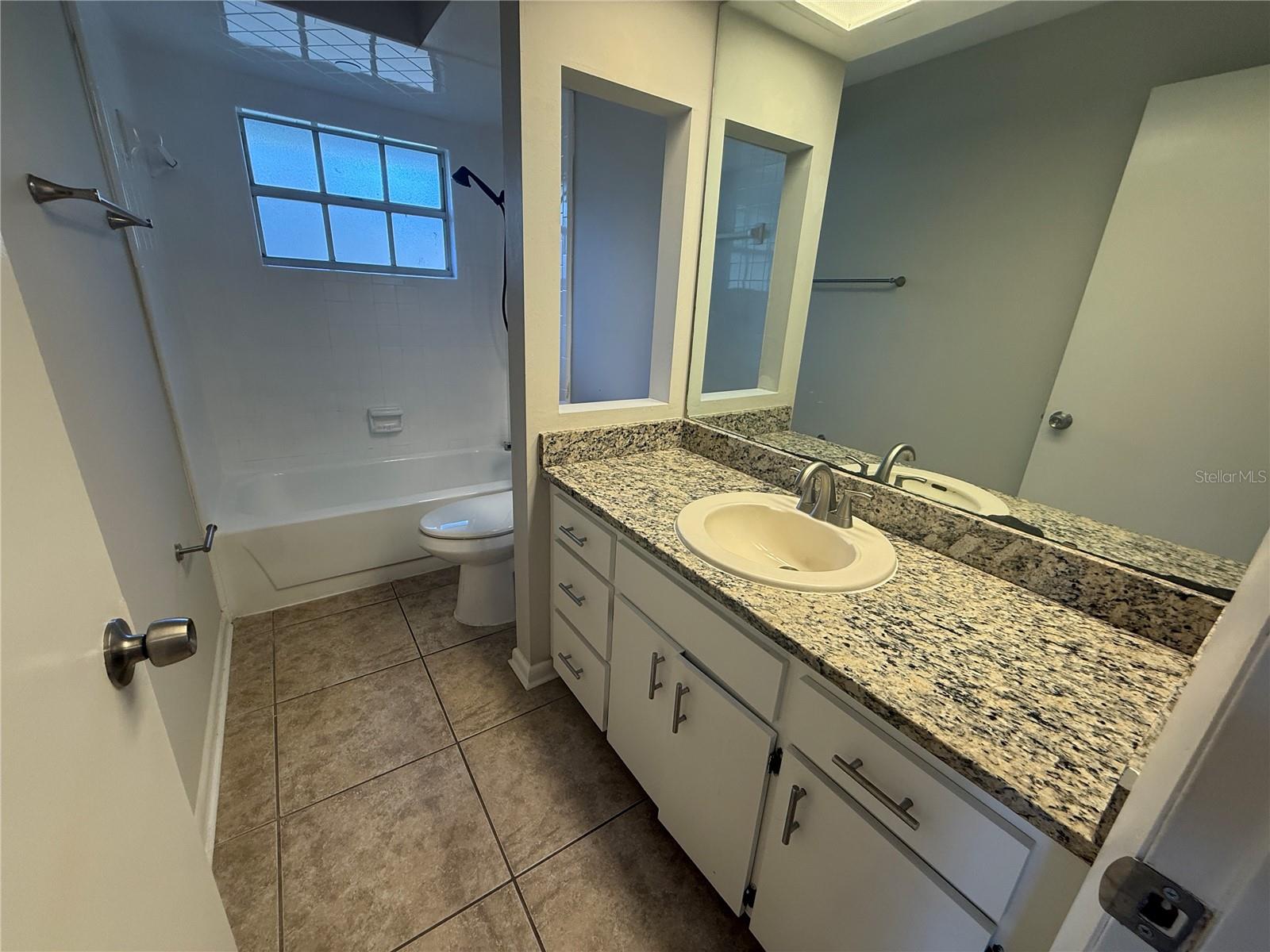 Image 12 of 24 For 360 Vincent Drive