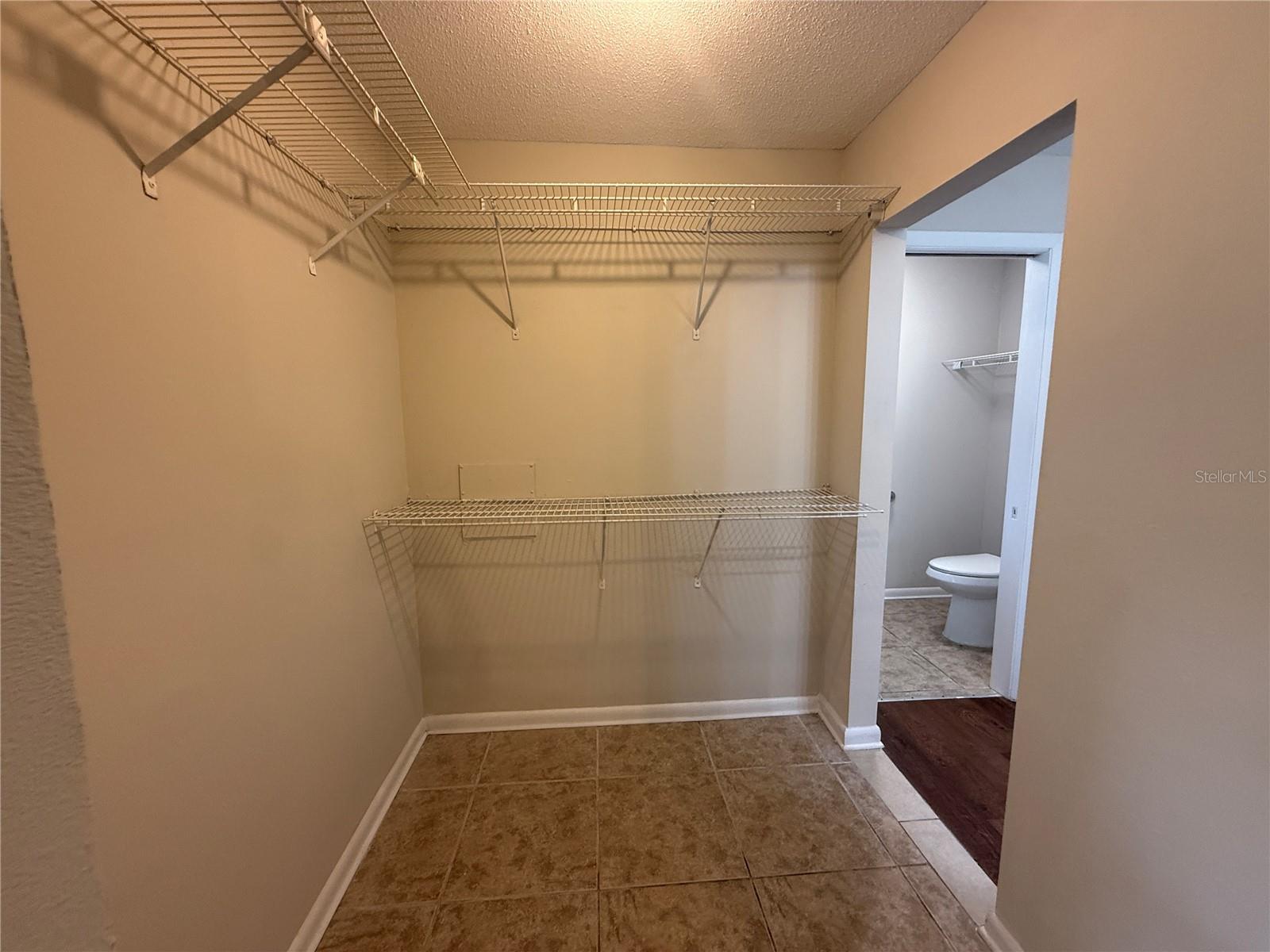 Image 13 of 24 For 360 Vincent Drive