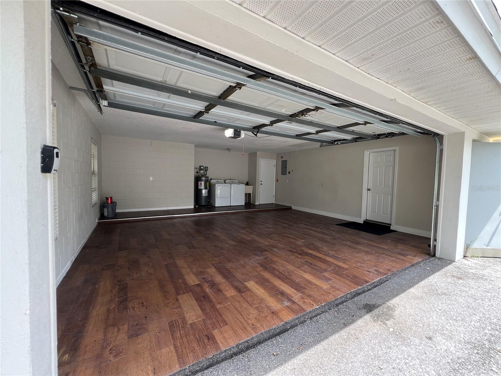 Image 21 of 24 For 360 Vincent Drive