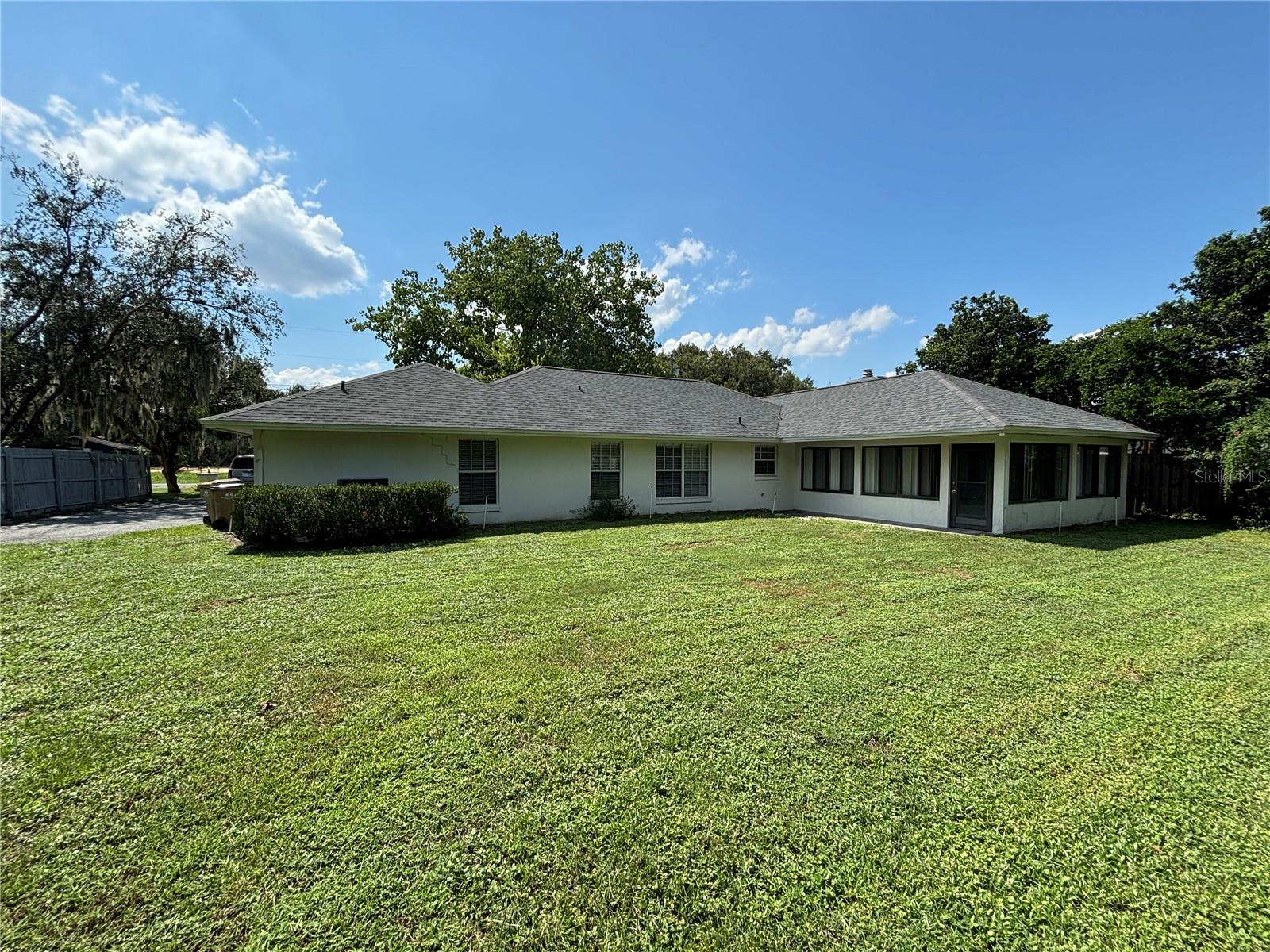 Image 23 of 24 For 360 Vincent Drive